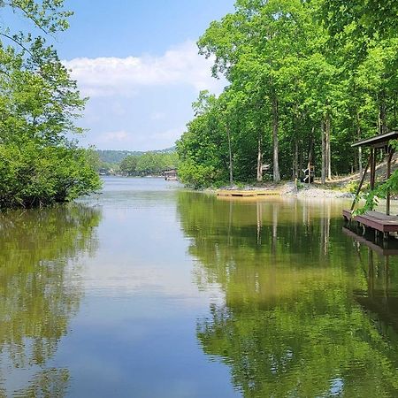 Lakeside Hot Springs Retreat With Kayaks And Boat Dock Hot Springs Village Eksteriør bilde