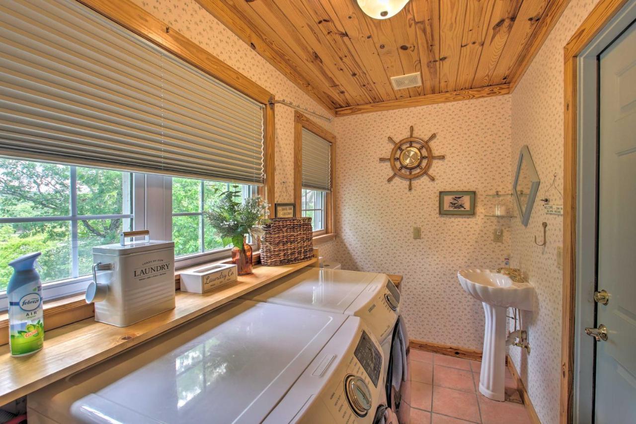 Lakeside Hot Springs Retreat With Kayaks And Boat Dock Hot Springs Village Eksteriør bilde